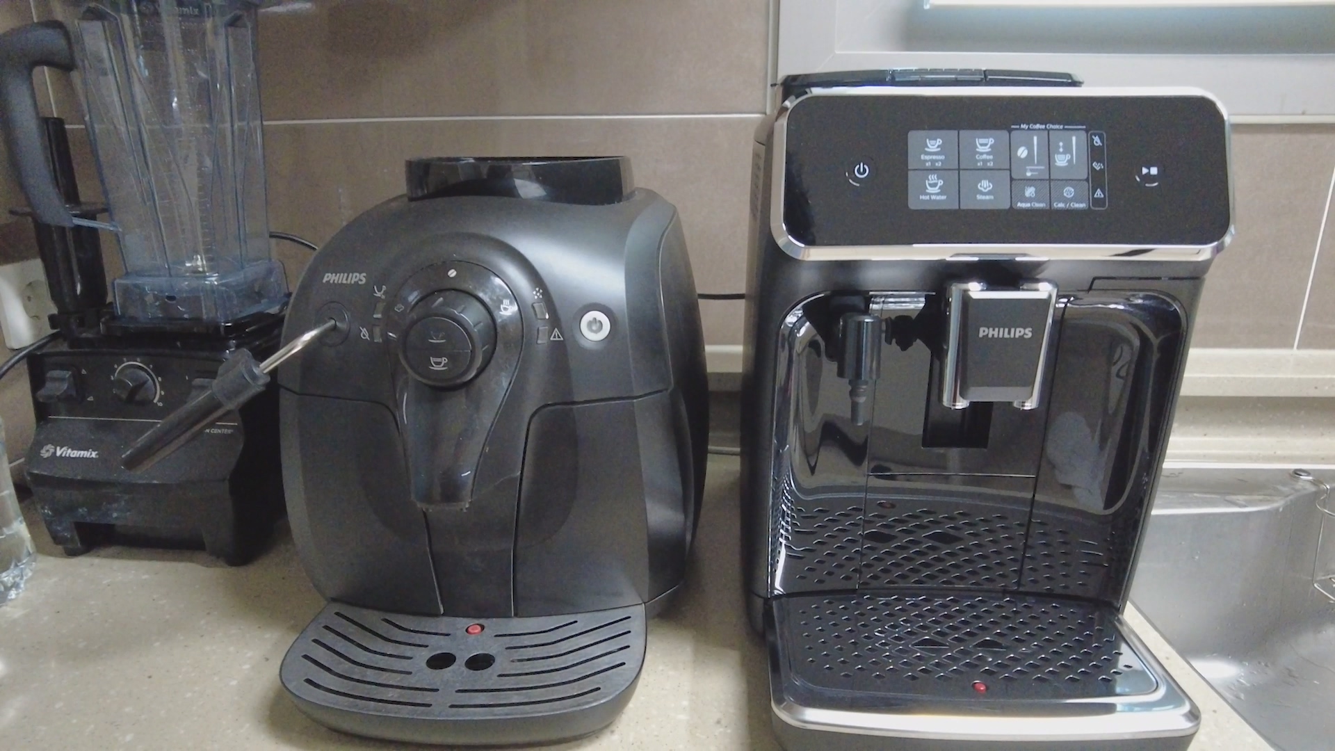 필립스 라떼클래식 전자동 에스프레소 커피 머신 EP2221/43